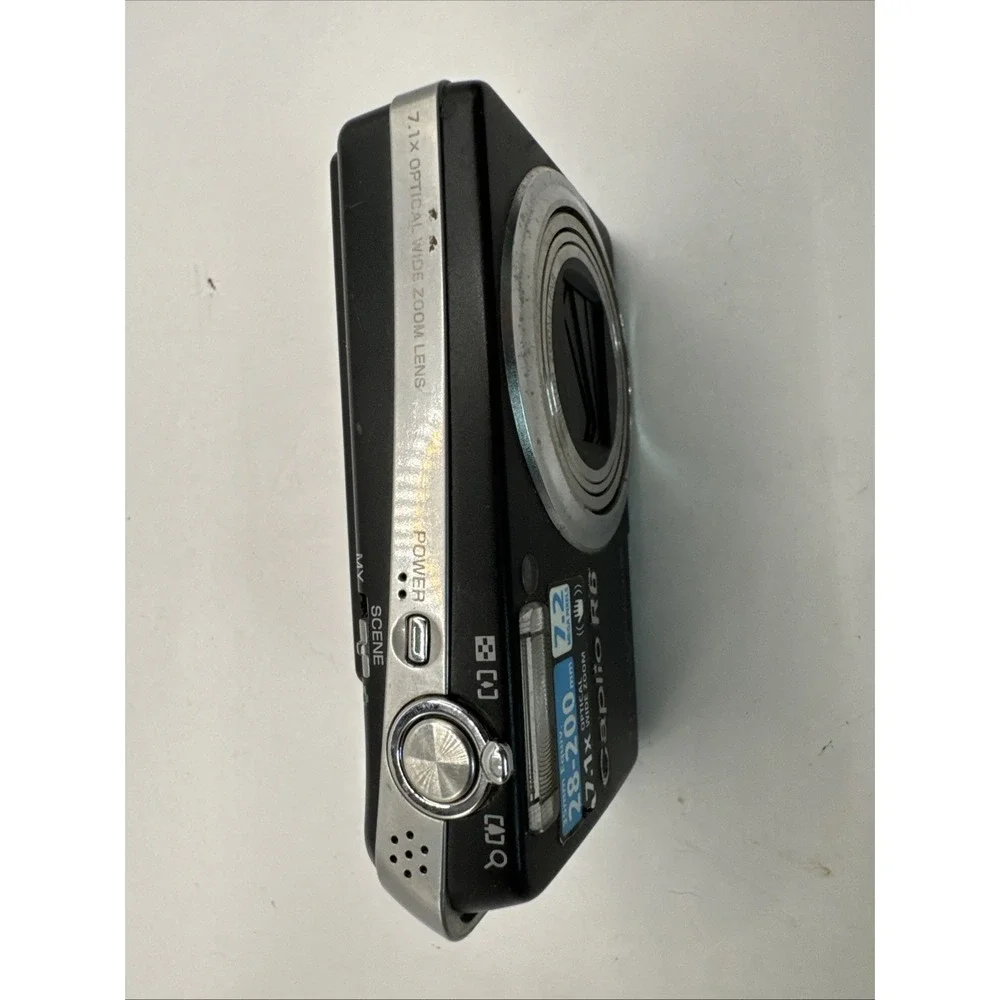 Ricoh Caplio R6 7.2 MP Digital Camera -untested